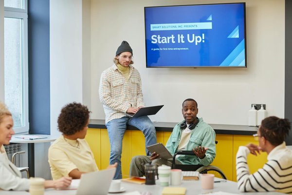 Effortless laundry solutions: door-to-door service in south london