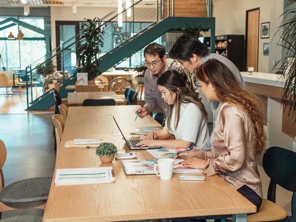 What are the most common pitfalls UK startups face in their early stages?